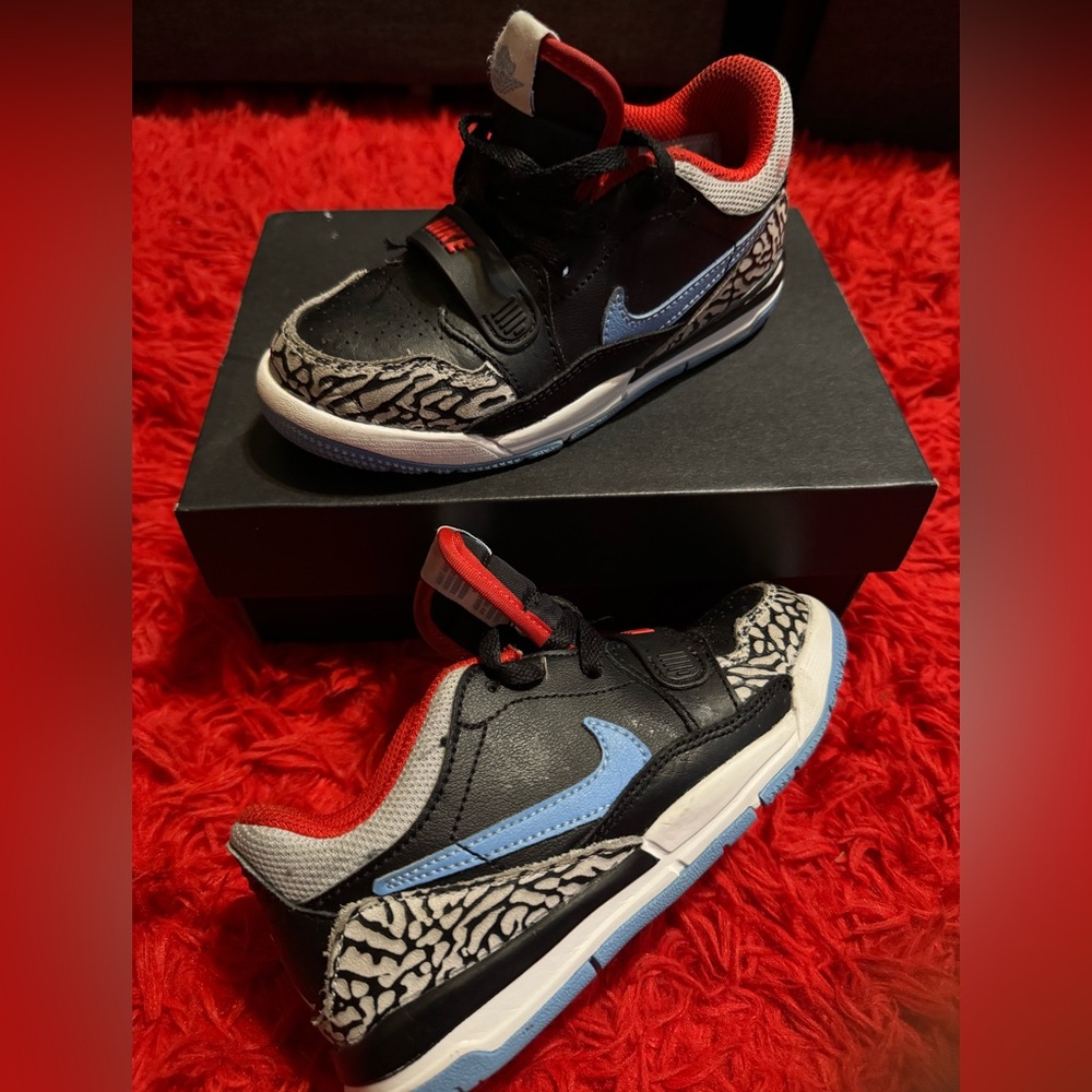 Jordan Nike Black and Light Blue Kids' Sneakers, great condition! Original box